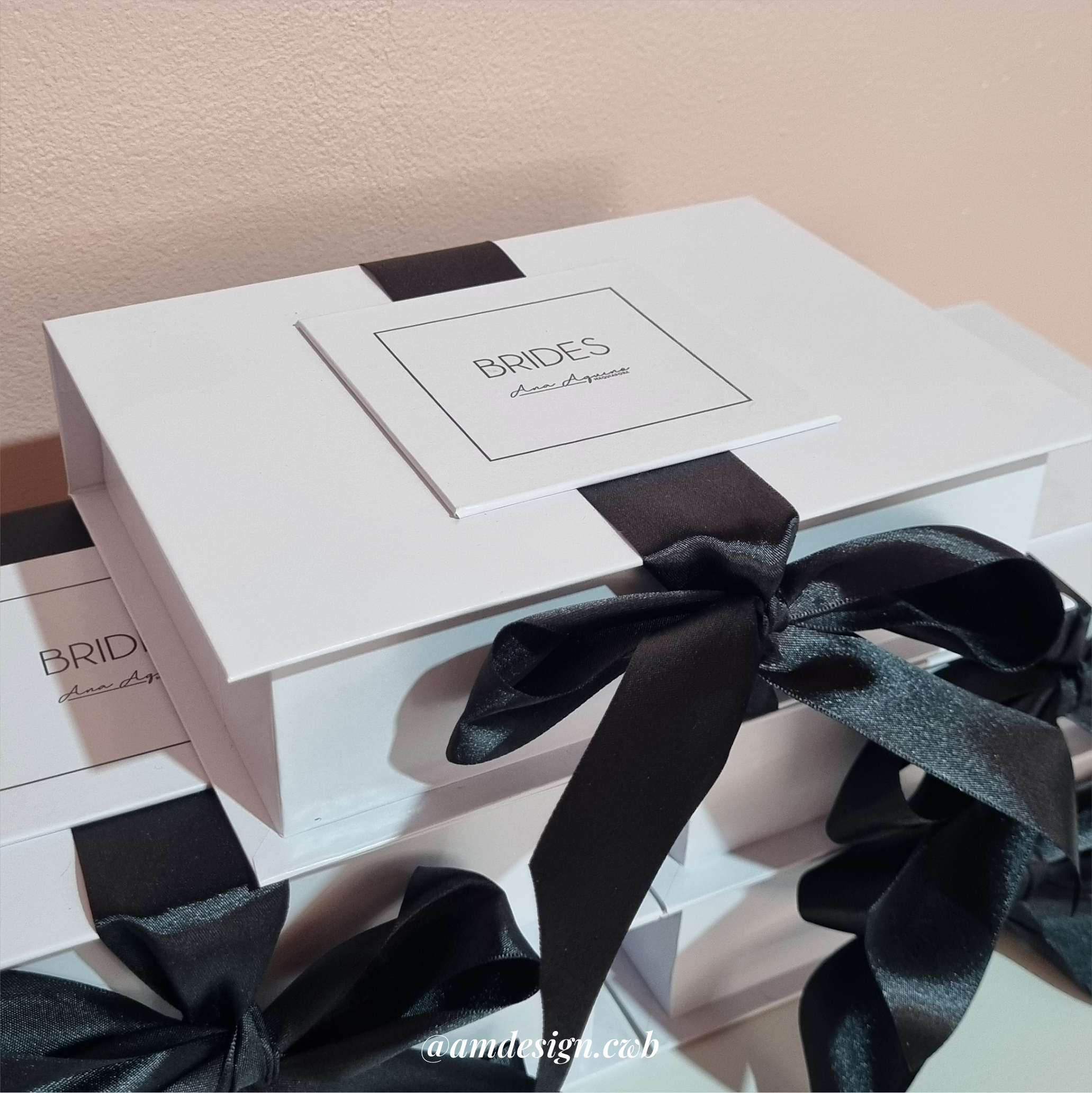 Caixa cartonada | 20x25x05cm